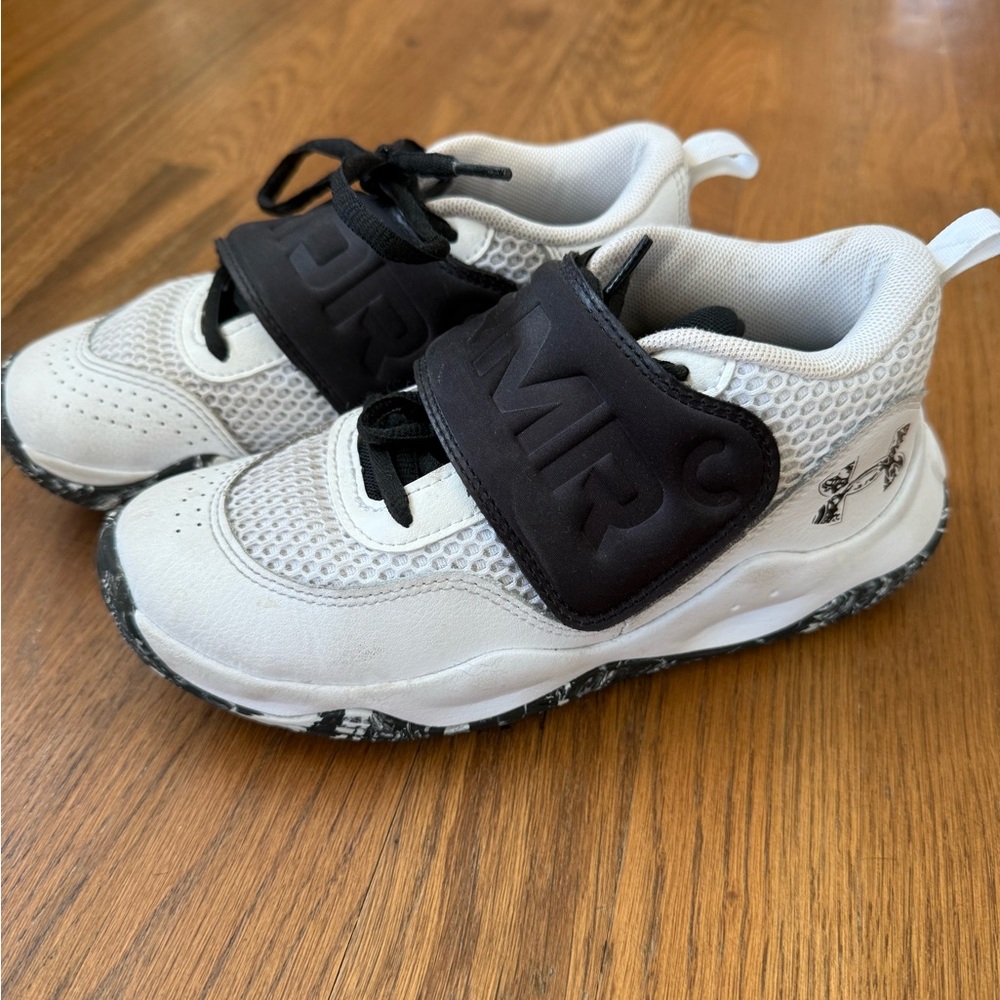 Under Armour Kids' Black and Gray Sneakers - Picture 2 of 4